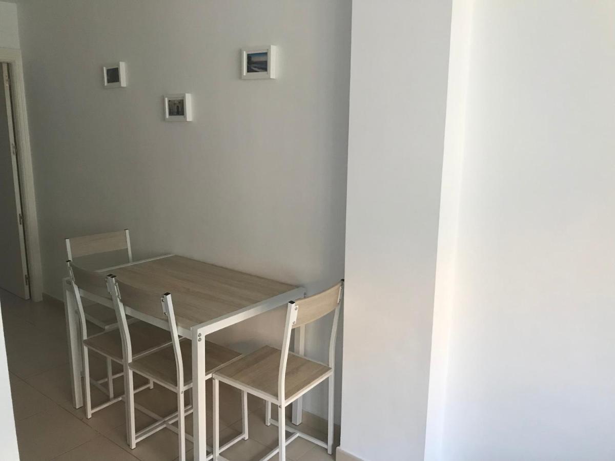 Ilios Apartamentos Málaga Szoba fotó